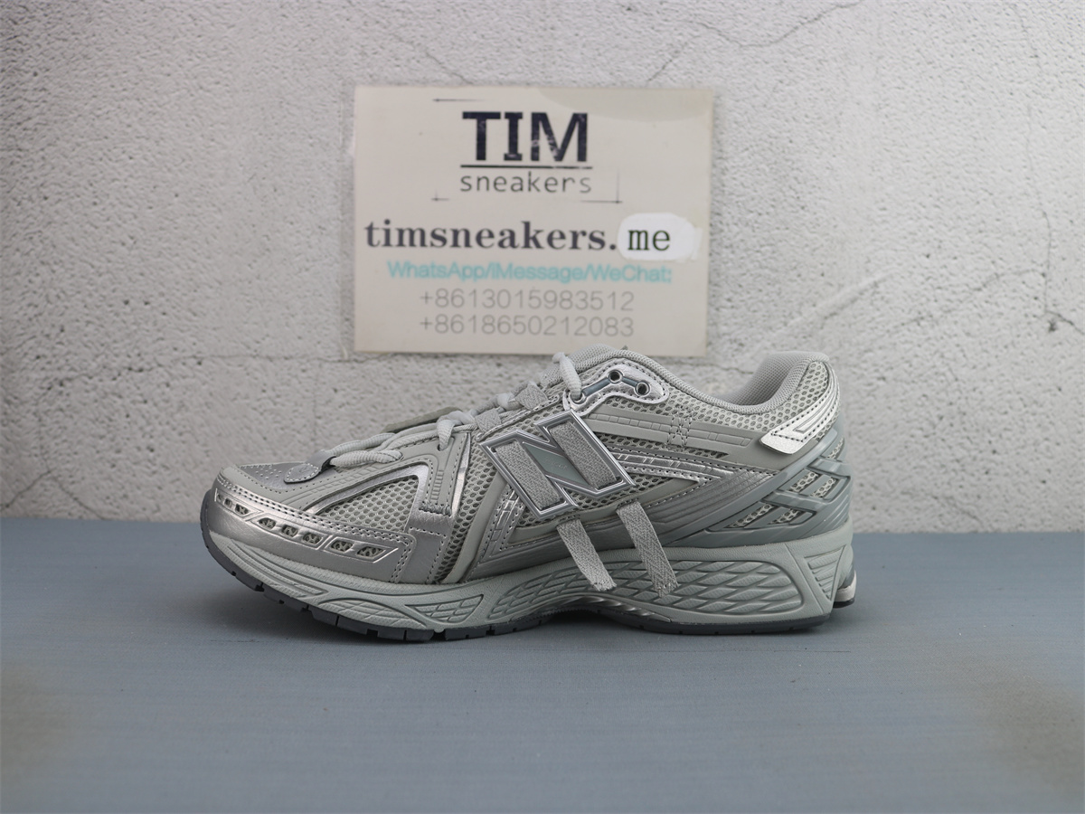 New Balance 1906A Concrete Silver Metallic M1906AG